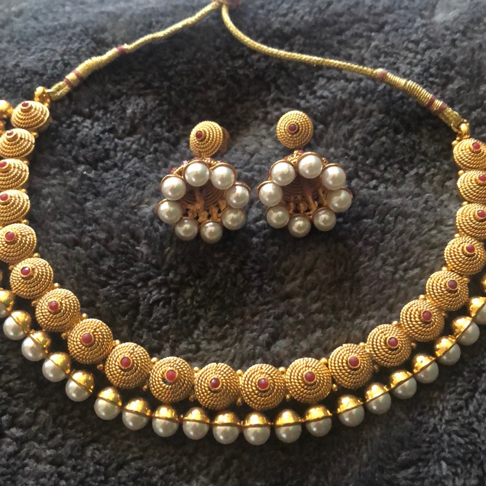 Gold, pearl and marroon necklace and earrings set